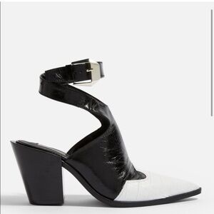 Top shop‎ white and black leather pointy toe, ankle strap, western style